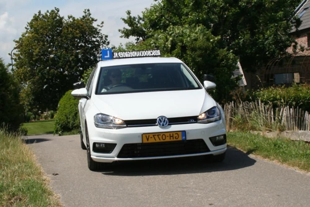 Lijst van rijscholen in Bunschoten